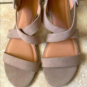 I’m selling these sandals from Target. Gently used! No major defects!